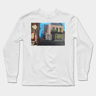 Old Public House In Hull, England Long Sleeve T-Shirt